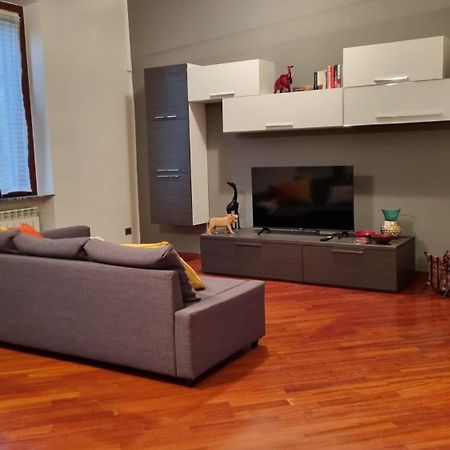 La Casa Di Cris - Milano, Appartamento Zona Sempione Exteriör bild
