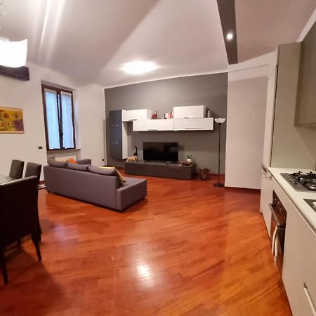 La Casa Di Cris - Milano, Appartamento Zona Sempione Exteriör bild